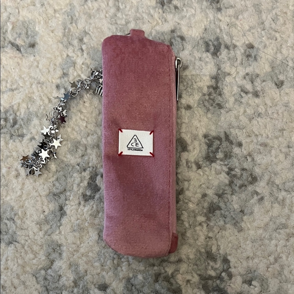 3CE Pink Velvet Lipgloss Holder
